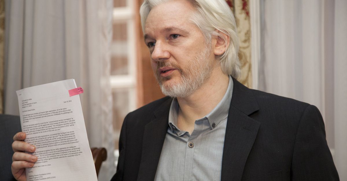 CIA developed plans to kidnap Julian Assange, per report