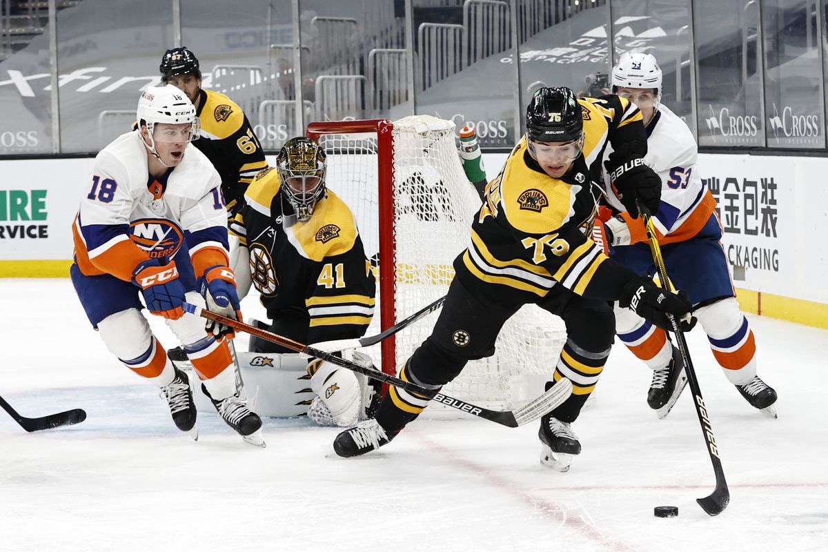 NHL: MAR 25 Islanders at Bruins