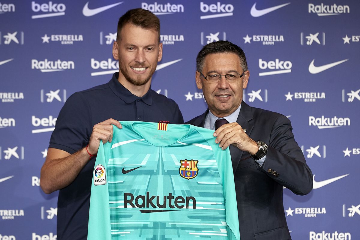 FC Barcelona Unveil New Player Norberto Murara ‘Neto’