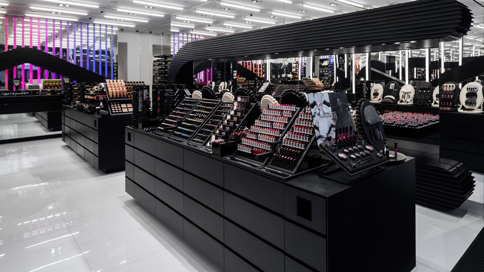 Why Do So Many Beauty Stores Look and Feel the Same? - Racked