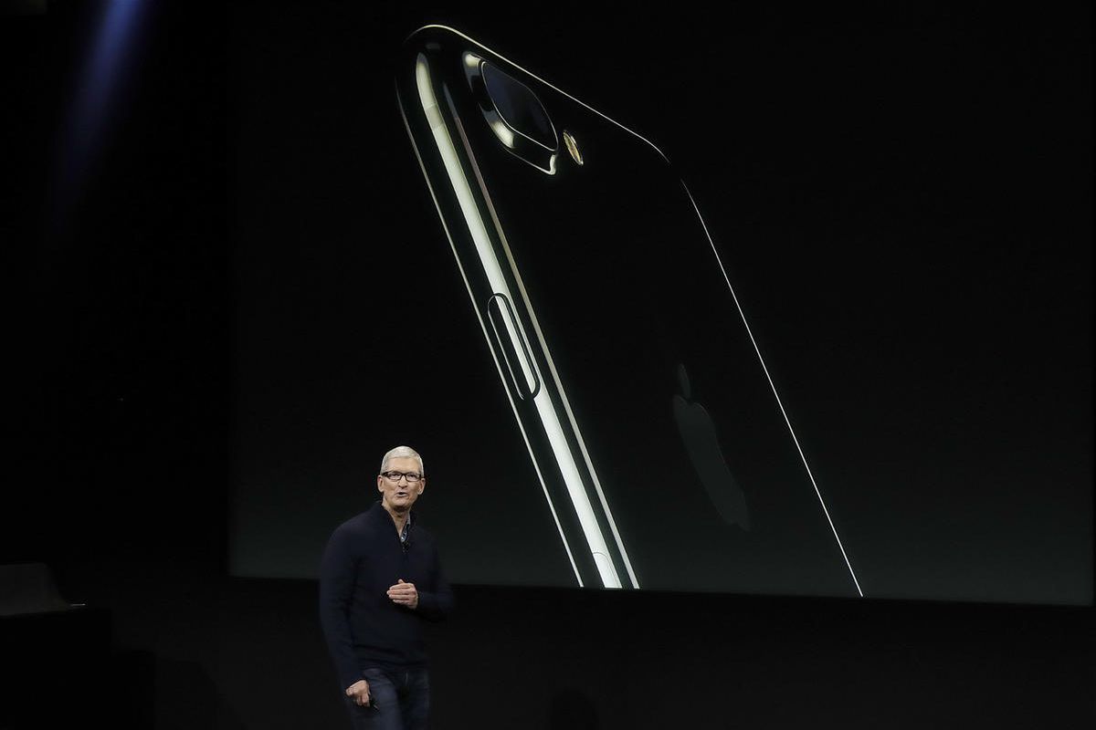 Apple CEO Tim Cook speaks about the iPhone during an announcement of new products Thursday, Oct. 27, 2016, in Cupertino, Calif. (AP Photo/Marcio Jose Sanchez)