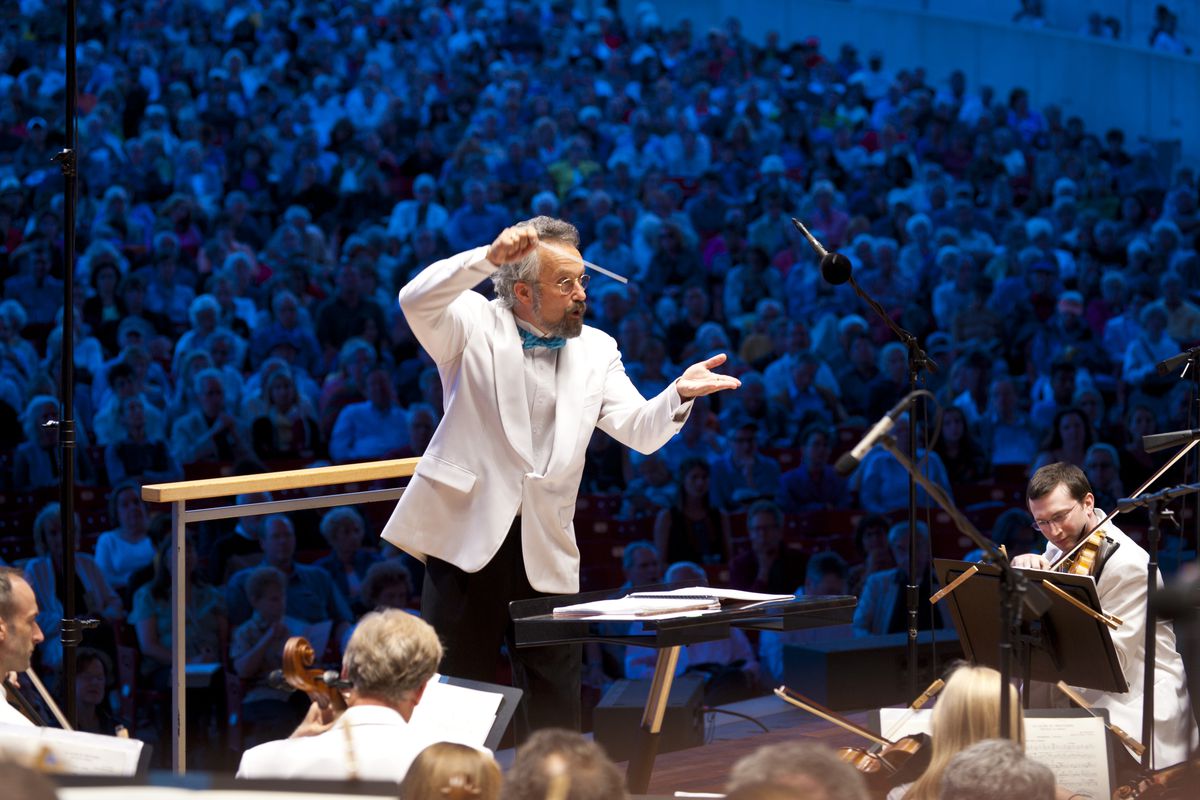 Conductor Carlos Kalmar will once again lead the Grant Park Music Festival Orchestra and Chorus in a summer season at the Pritzker Pavilion.