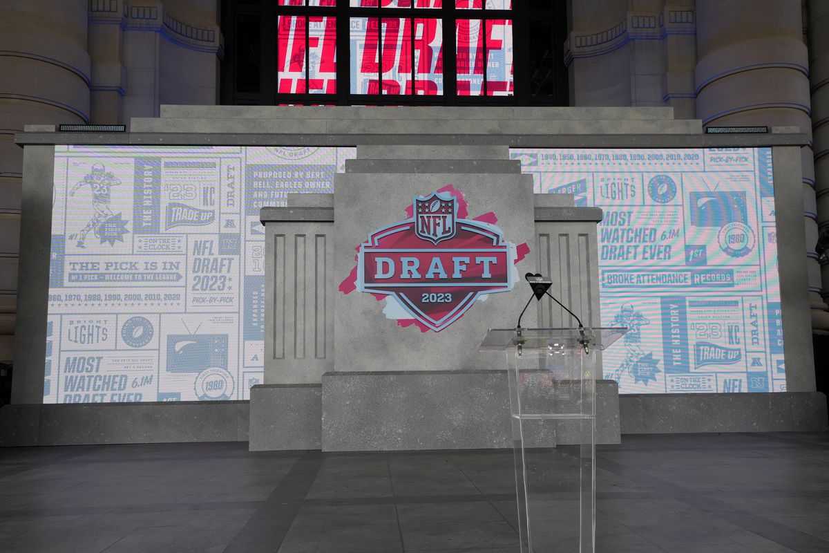 A general overall view of the main stage at the 2023 NFL Draft at Union Station.