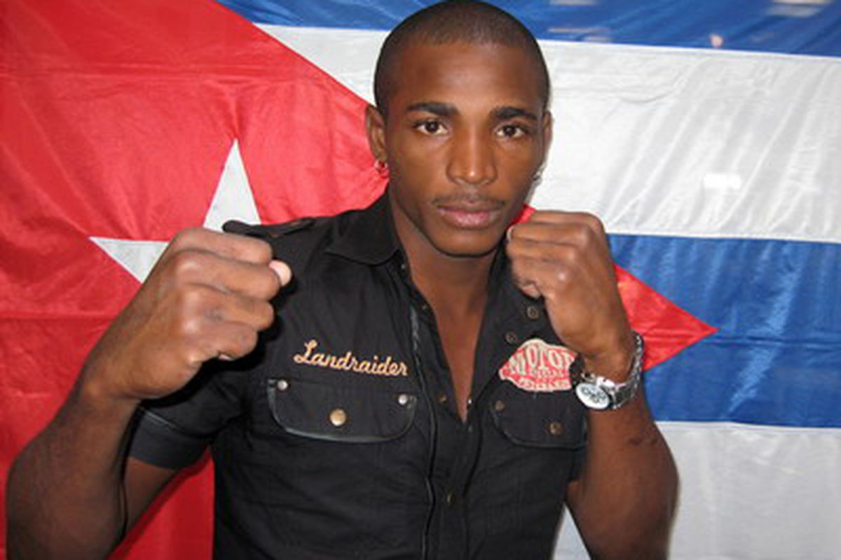Erislandy Lara returns to the ring on April 2, in Golden Boy Promotions' first crack at a ShoBox card.