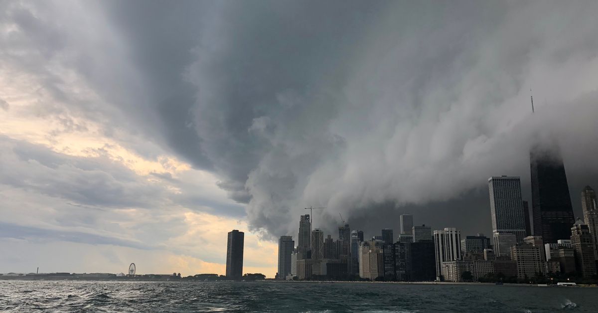 Heat wave delay: Chicago sees flooding, pea-sized hail, thunderstorms -  Curbed Chicago