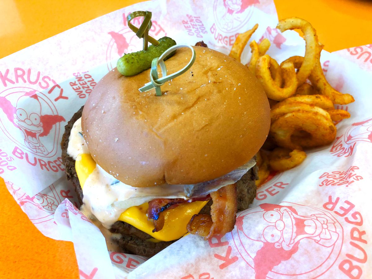 Clogger Burger at Krusty Burger in Universal Orlando Resort