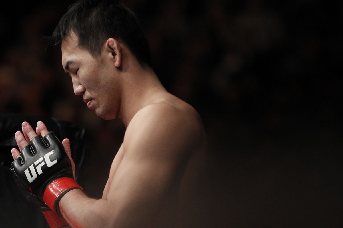 Yushin Okami aims for his fourth straight win at UFC Fight Night 28.