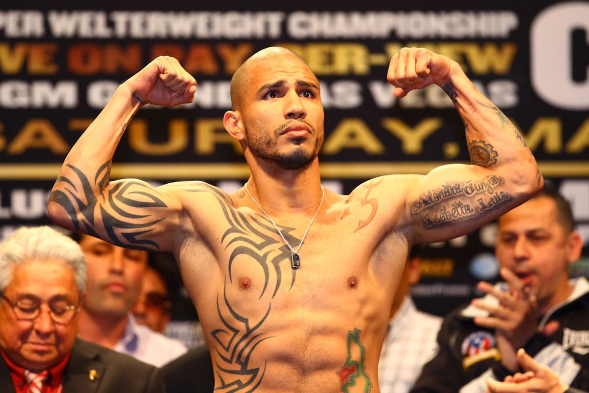 Miguel Cotto looks set to return on December 1 at Madison Square Garden in New York. (Photo by Al Bello/Getty Images)