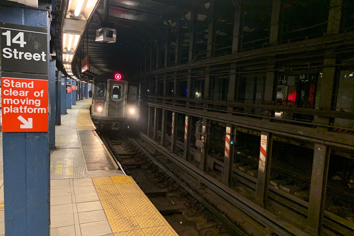 The “extreme curvature” on the southbound 4/5/6 platform at Union Square prevents the station from having a fully accessible solution, according to an MTA-commissioned study last year. Jan. 25, 2021.