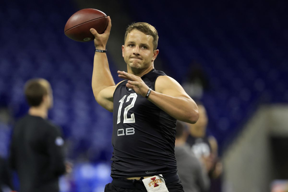 Brock Purdy #QB12 of Iowa State throws during the NFL Combine at Lucas Oil Stadium on March 03, 2022 in Indianapolis, Indiana.