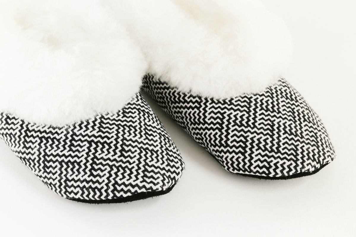 printed alpaca slippers