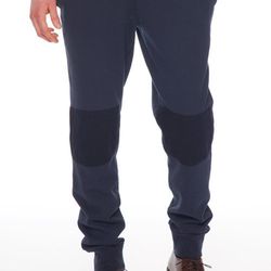 <strong>J. Press</strong> Vintage Sports Patch Sweatpants in Navy, <a href="http://www.jpressonline.com/vintage-sports-patch-sweatpants-navy/">$58</a> (reg $145)