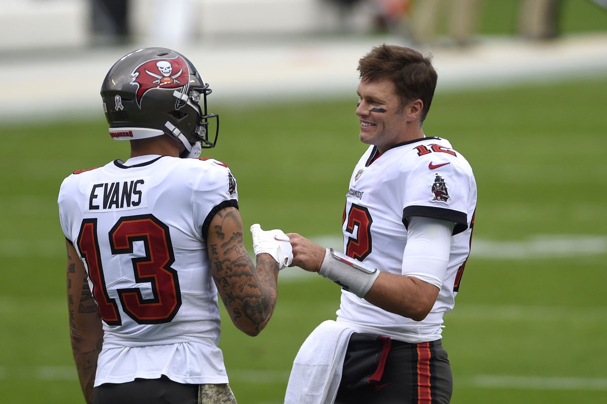 Tampa Bay Buccaneers quarterback Tom Brady (12) with wide receiver Mike Evans (13) on the field before the game at Bank of America Stadium.&nbsp;