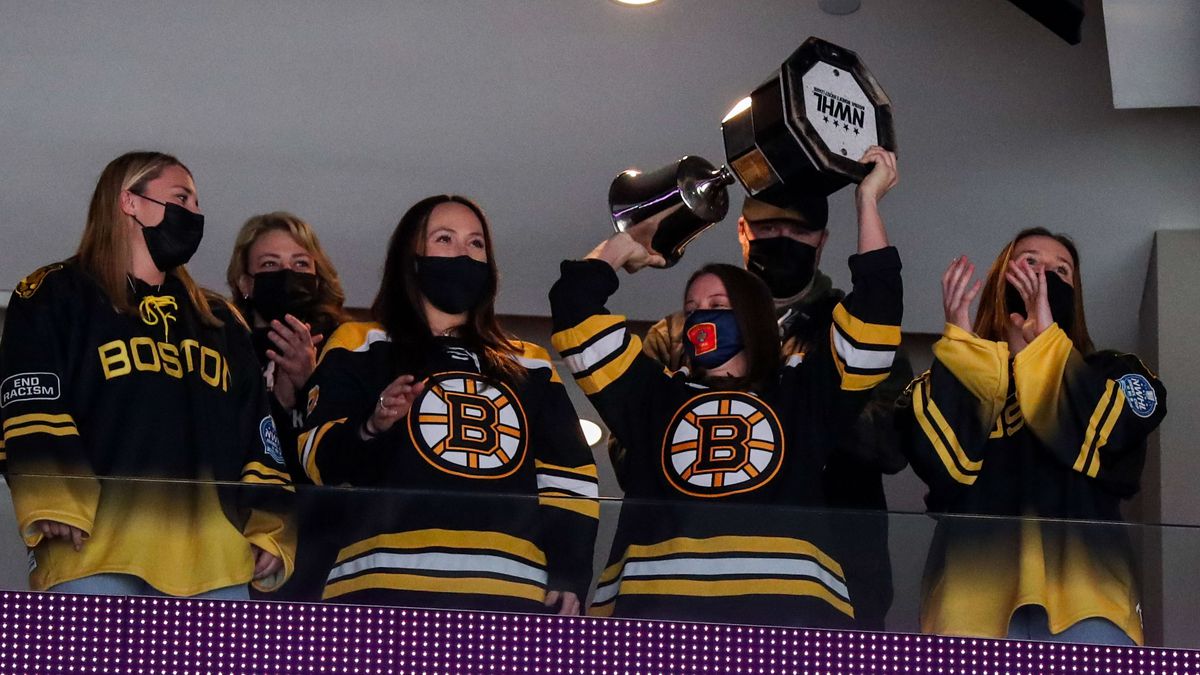 NHL: New Jersey Devils at Boston Bruins