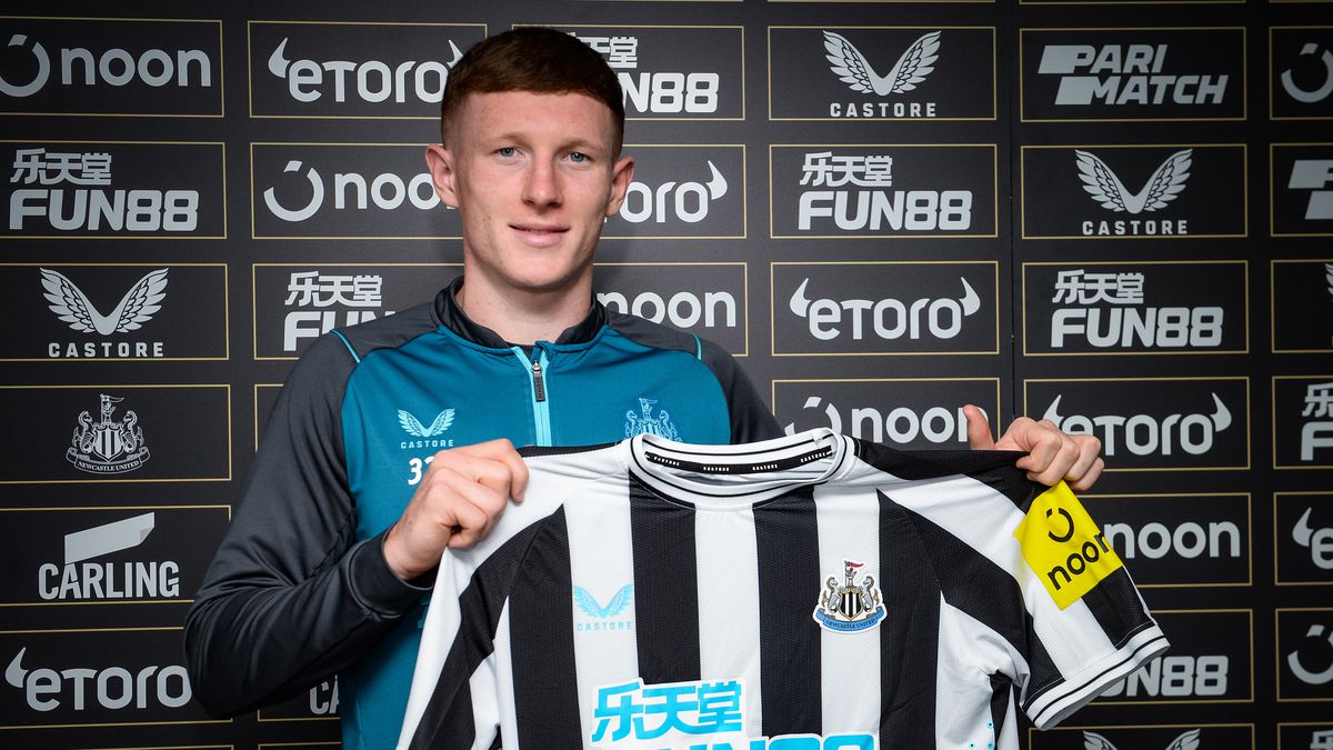 Elliot Anderson Signs New Contract With Newcastle