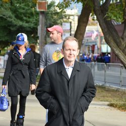 3:38 p.m. 44th Ward alderman Tom Tunney strolling by, at Waveland and Kenmore - 