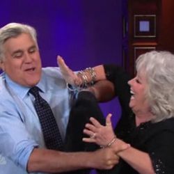 <a href="http://eater.com/archives/2011/10/25/paula-deen-molests-jay-leno-makes-meatloaf.php" rel="nofollow">Paula Deen Molests Jay Leno, Makes Meatloaf</a><br />