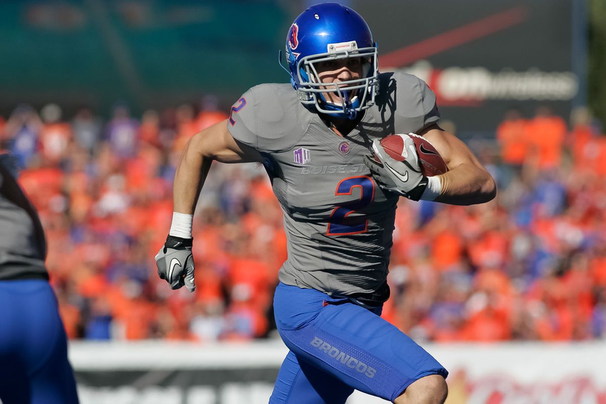 BOISE, ID - OCTOBER 22:  Matt Miller #2 of the Boise State Broncos runs in for a touchdown against the Air Force Falcons at Bronco Stadium on October 22, 2011 in Boise, Idaho.  (Photo by Otto Kitsinger III/Getty Images)