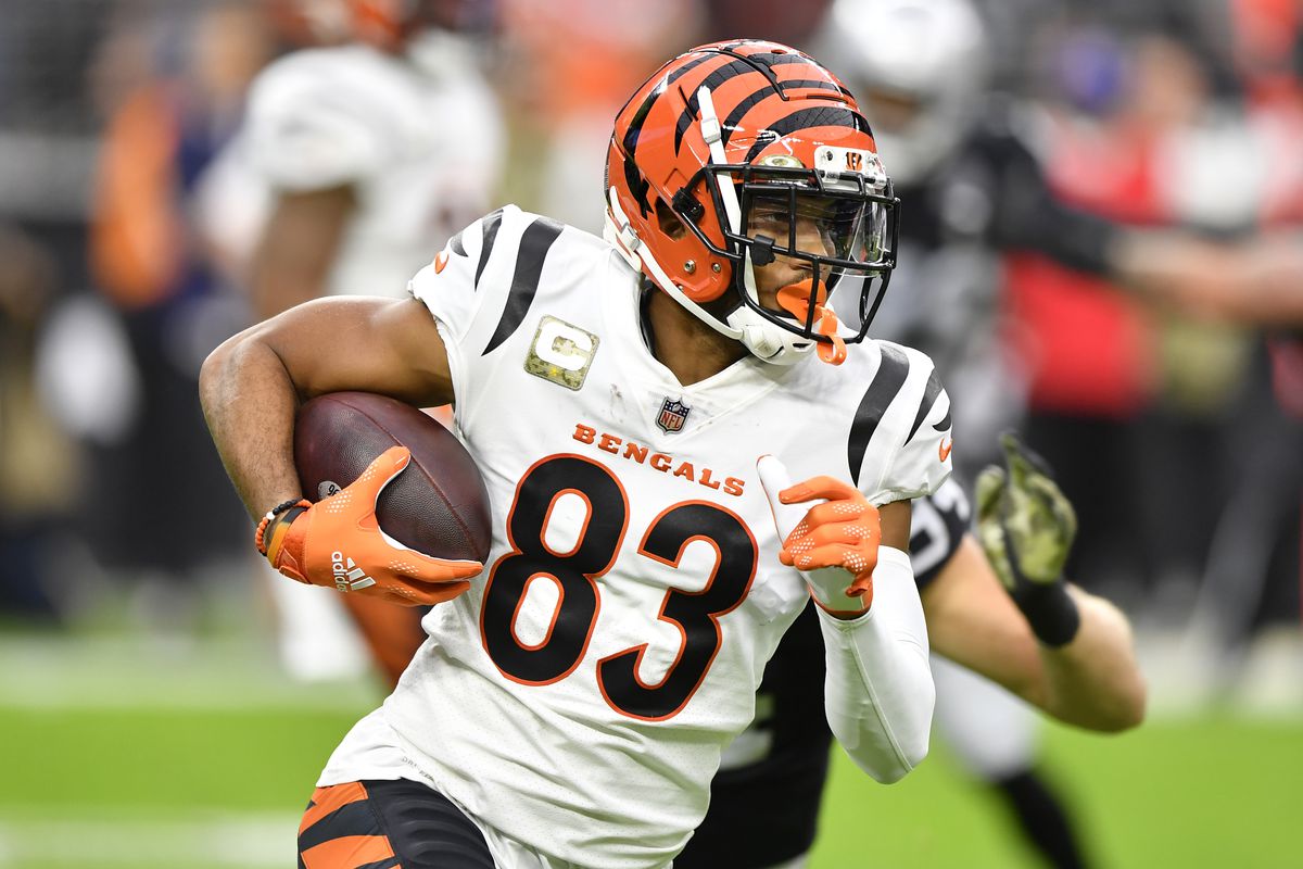 Tyler Boyd #83 of the Cincinnati Bengals runs the ball during the first quarter in the game against the Las Vegas Raiders at Allegiant Stadium on November 21, 2021 in Las Vegas, Nevada.