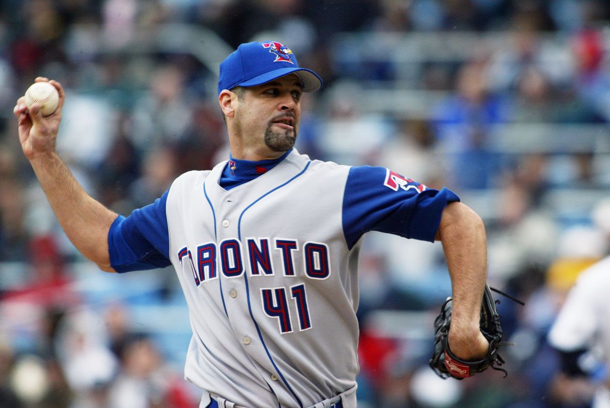 The Toronto Blue Jays' starter Pete Walker is on the mound a