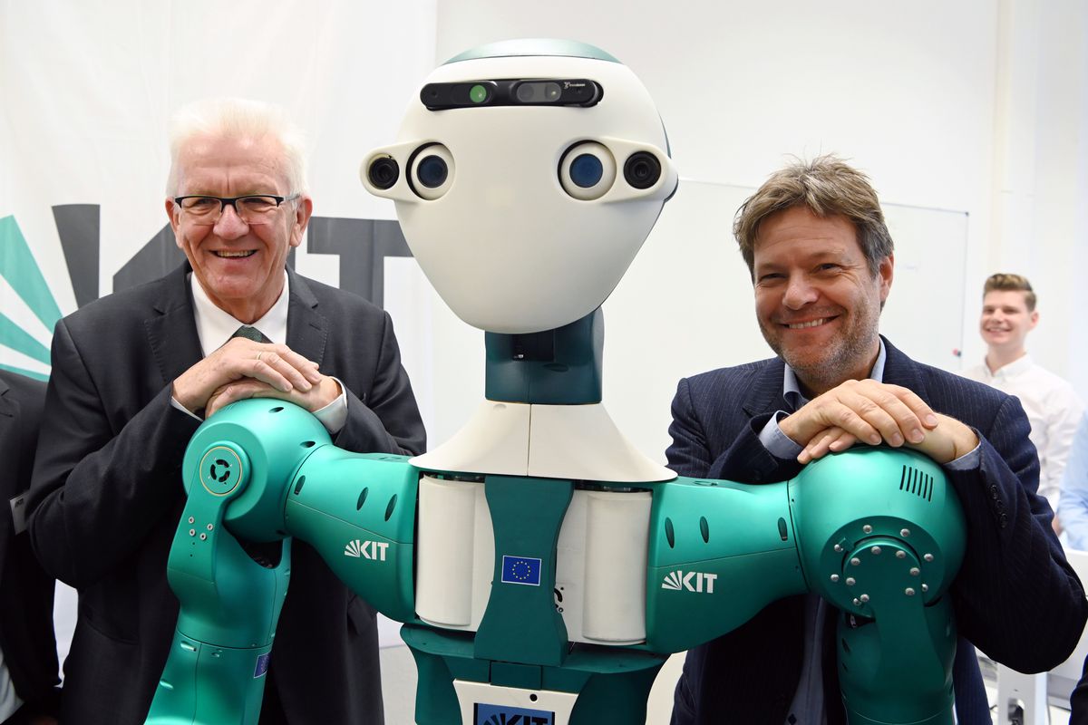 Kretschmann and Habeck inform themselves about robotics