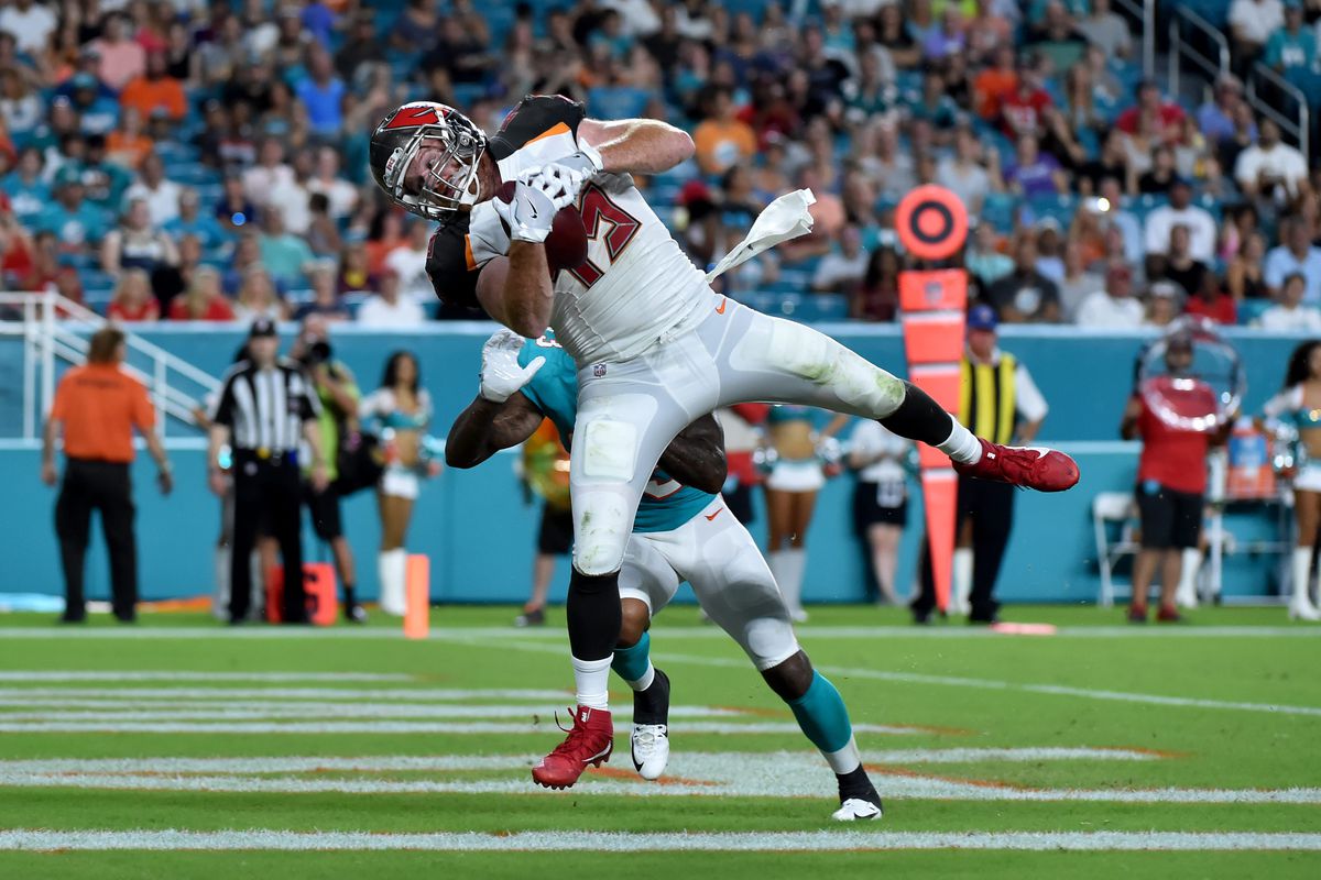 NFL: Tampa Bay Buccaneers at Miami Dolphins