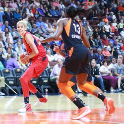 The Washington Mystics take on the Connecticut Sun in a WNBA game at Mohegan Sun Arena in Uncasville, CT on June 9, 2018.