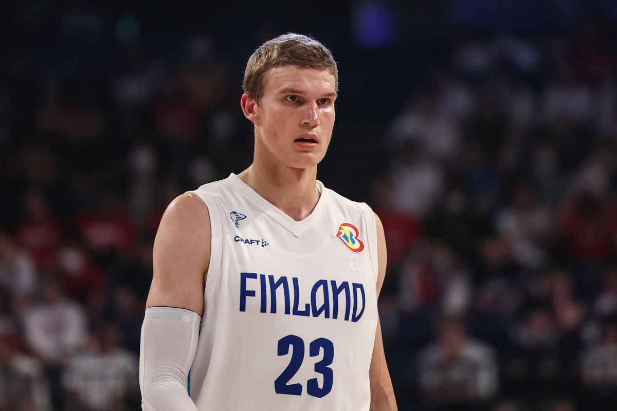 Finland v Australia: Group E - FIBA World Cup