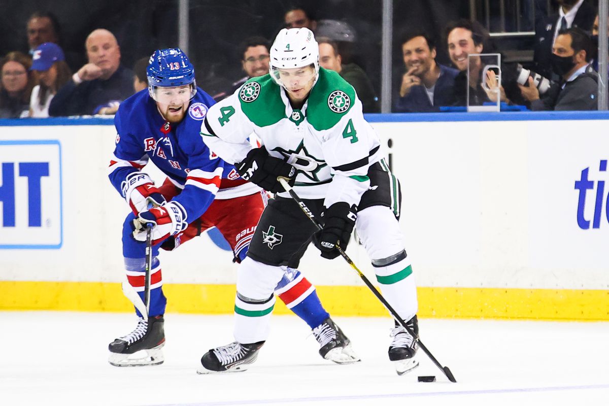 NHL: OCT 14 Stars at Rangers