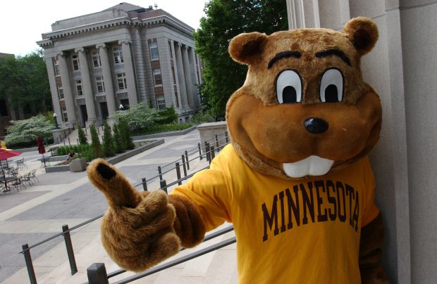 Goldy Gopher Thumbs Up
