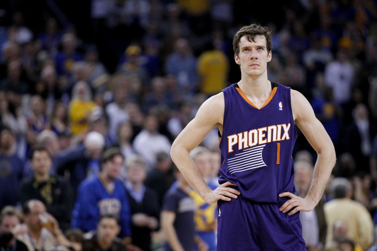 Goran Dragić and the Phoenix Suns are looking up at the 8 seed in the Western Conference.