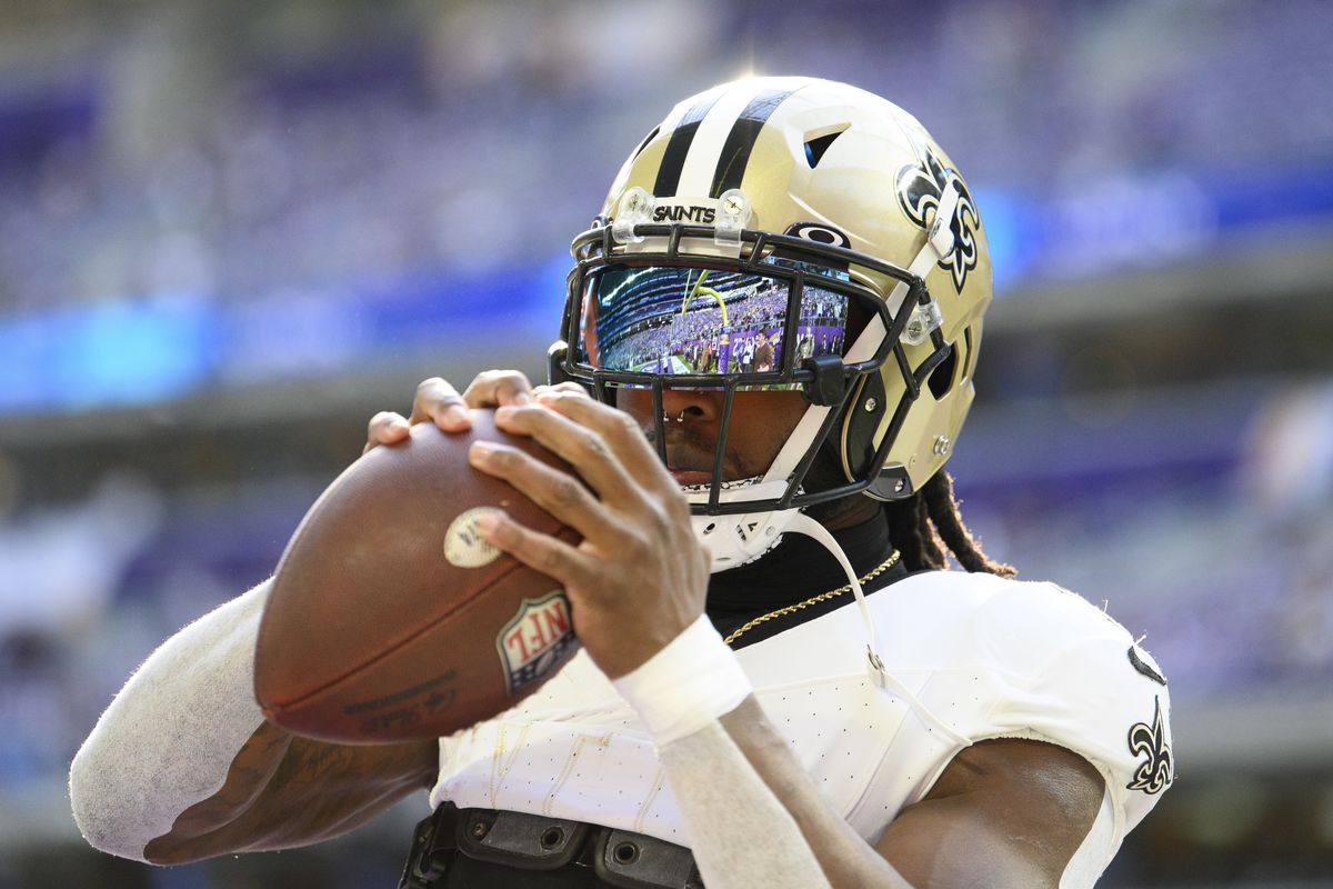Alvin Kamara #41 of the New Orleans Saints warms up before the game against the Minnesota Vikings at U.S. Bank Stadium on November 12, 2023 in Minneapolis, Minnesota.