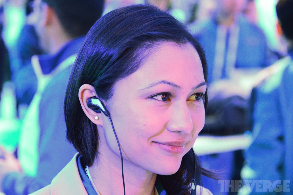 Intel smart earbuds