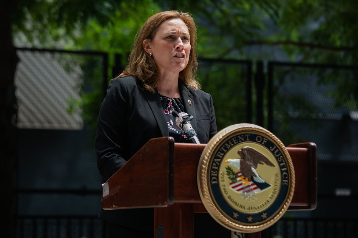Kristen deTineo, special agent in charge of the Chicago division of the federal Bureau of Alcohol, Tobacco, Firearms and Explosives, speaks during a press conference outside the Dirksen Federal Building Tuesday.