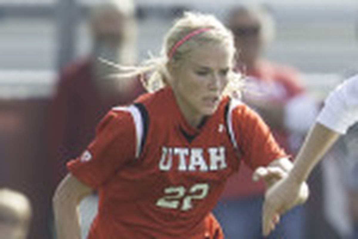 Utes senior midfielder Katie Taylor and her team fought all match against Arizona but dropped their third straight.