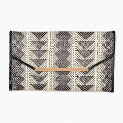 <a href="http://www.nastygal.com/sale_shop-by-price_30/woven-envelope-clutch"><b>Nasty Gal</b> Woven Envelope Clutch</a> $24 (was $48)
