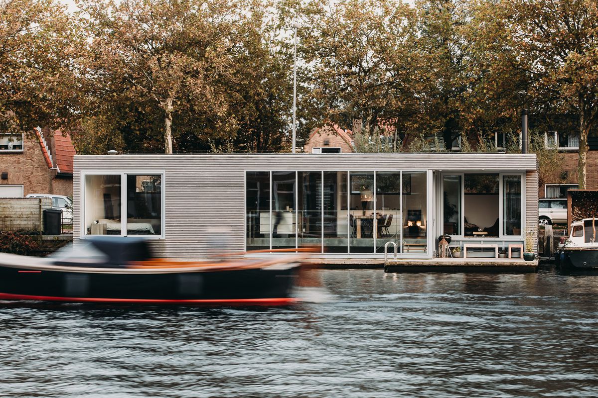 floating modern home in Haarlem, Netherlands