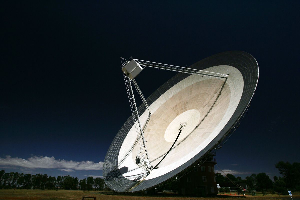 'The Dish' Radio Telescope