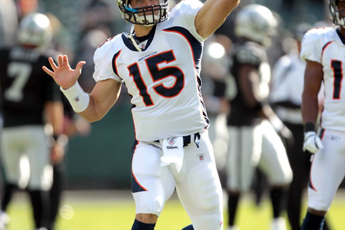 OAKLAND, CA - NOVEMBER 06:  Tim Tebow #15 of the Denver Broncos warms up before their game against the Oakland Raiders at O.co Coliseum on November 6, 2011 in Oakland, California.  (Photo by Ezra Shaw/Getty Images)