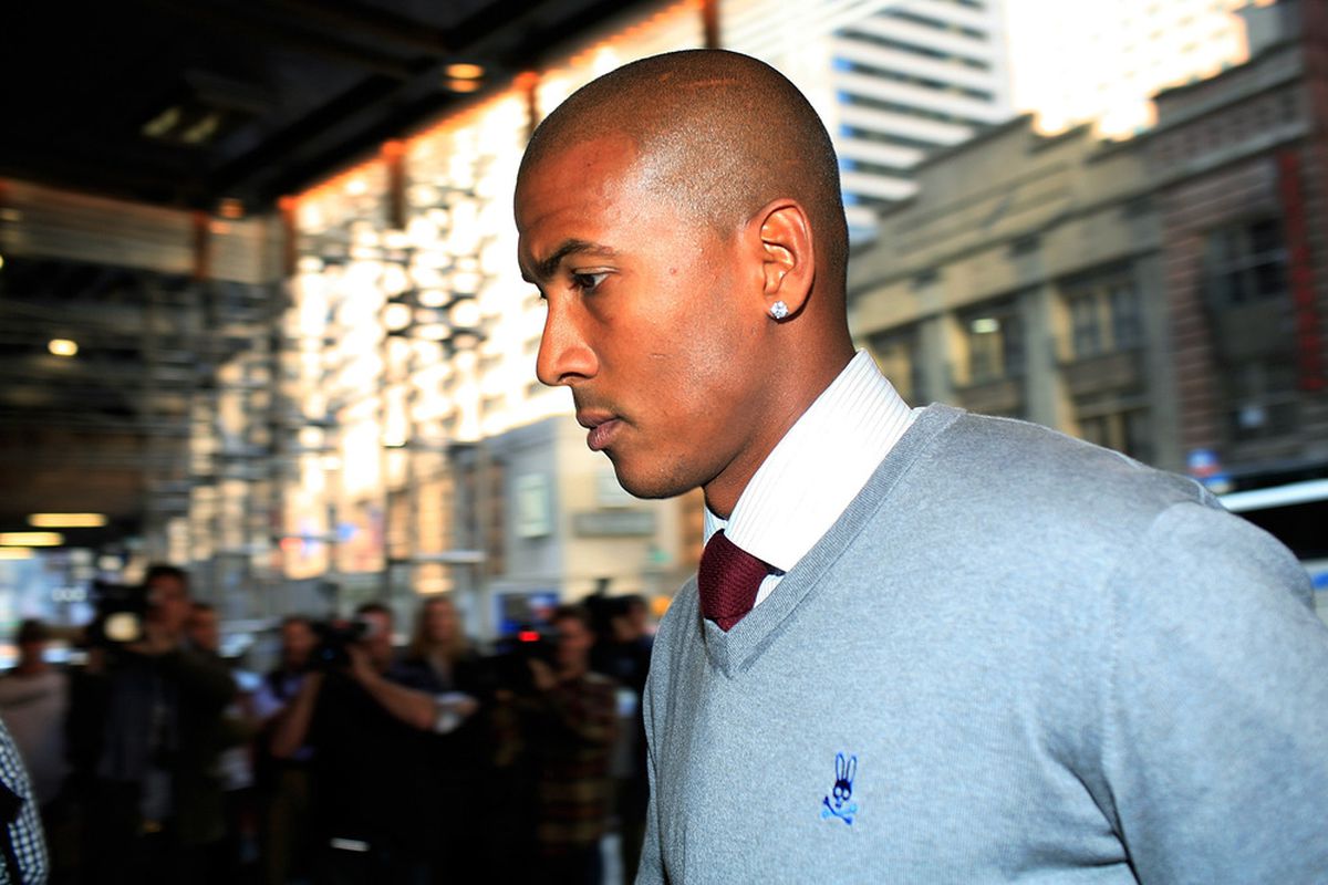 NEW YORK, NY - NOVEMBER 08:  Raja Bell arrives for a National Basketball Players Association meeting to discuss the NBA Lockout at the Sheraton New York Hotel & Towers on November 8, 2011 in New York City.  (Photo by Patrick McDermott/Getty Images)