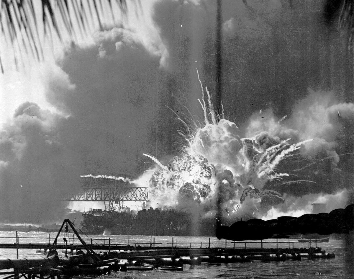 Bombs struck the USS Shaw, turning the battleship itself into an enormous bomb.