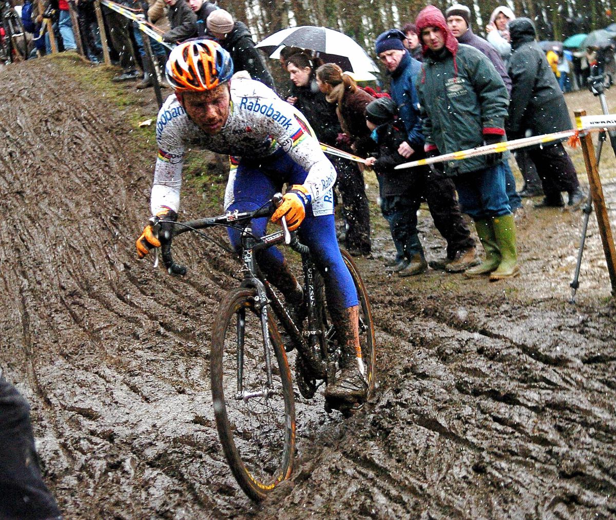 Sven in mud