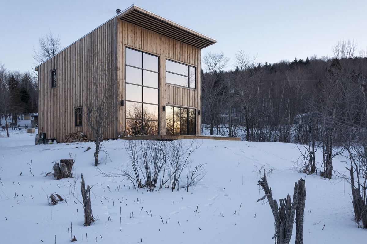 timber home in Canada
