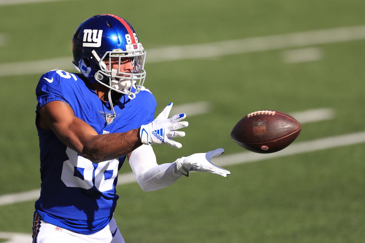 New York Giants wide receiver Darius Slayton (86) warms up before the game against the New York Giants and the Cincinnati Bengals on November 29, 2020, at Paul Brown Stadium in Cincinnati, OH.