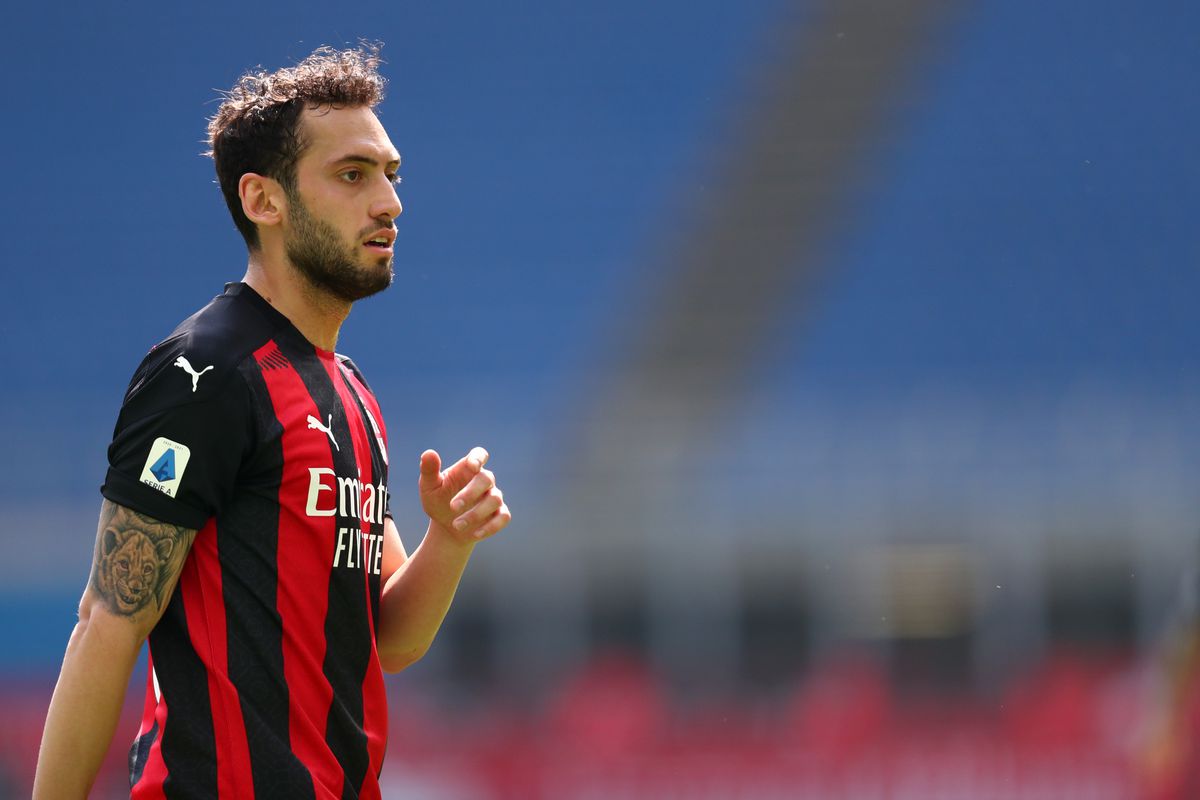 Hakan Calhanoglu of Ac Milan looks on during the Serie A...