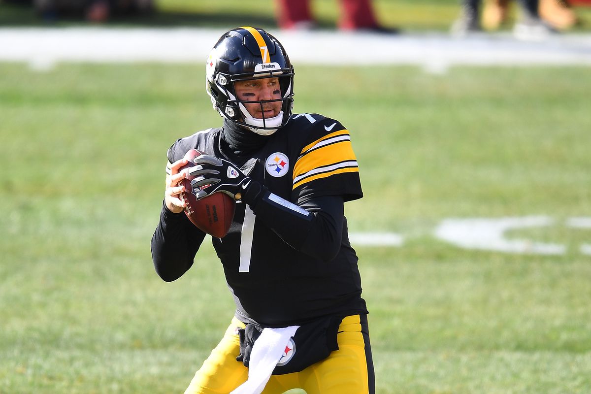 Ben Roethlisberger of the Pittsburgh Steelers in action during the game against the Indianapolis Colts at Heinz Field on December 27, 2020 in Pittsburgh, Pennsylvania.