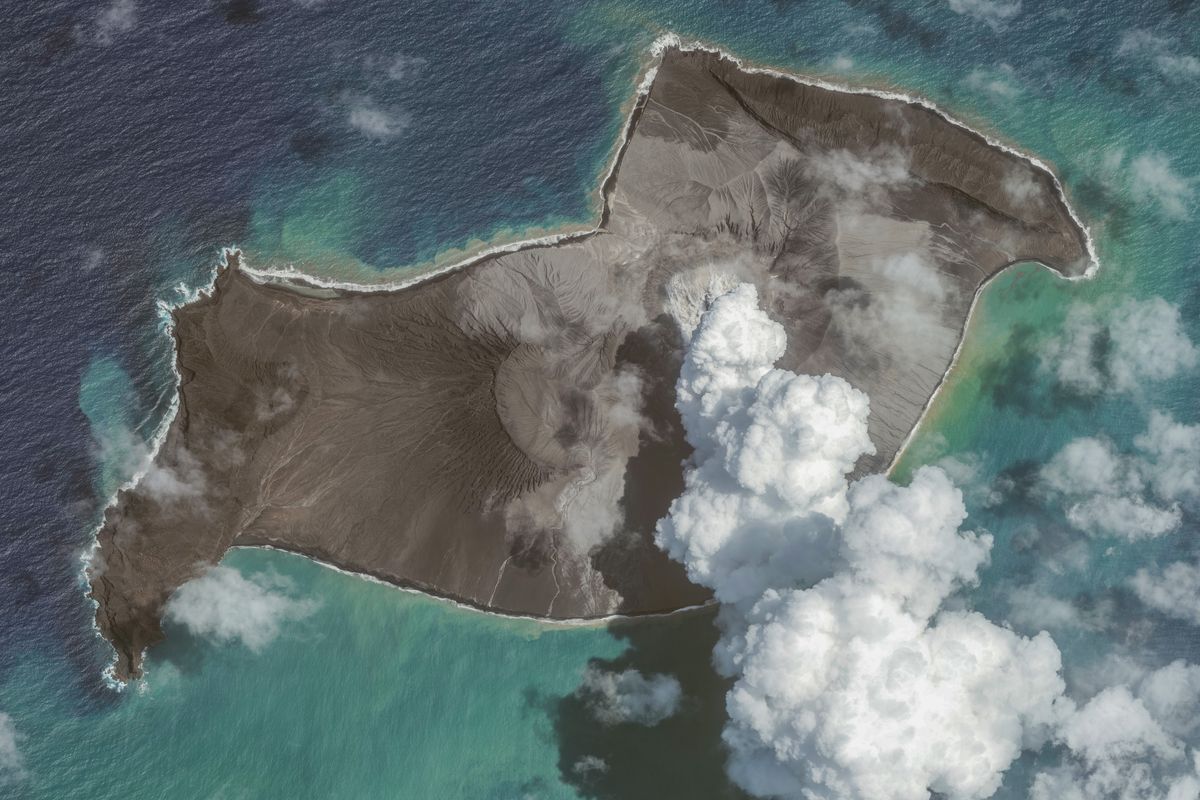 Satellite Images Show Before/After Hunga Tonga-Hunga Ha’apai Volcano Eruption