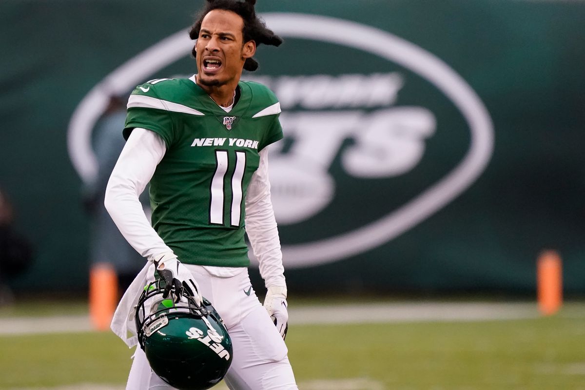 New York Jets wide receiver Robby Anderson reacts to officials not calling a penalty and was himself called for an unsportsmanlike conduct penalty against the Oakland Raiders in the third quarter at MetLife Stadium.&nbsp;