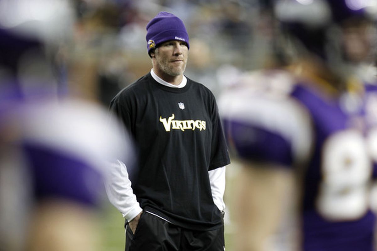 DETROIT MI - DECEMBER 13:  Brett Favre #4 of the Minnesota Vikings looks on during warm ups prior to playing the New York Giants at Ford Field on December 13 2010 in Detroit Michigan.  (Photo by Gregory Shamus/Getty Images)