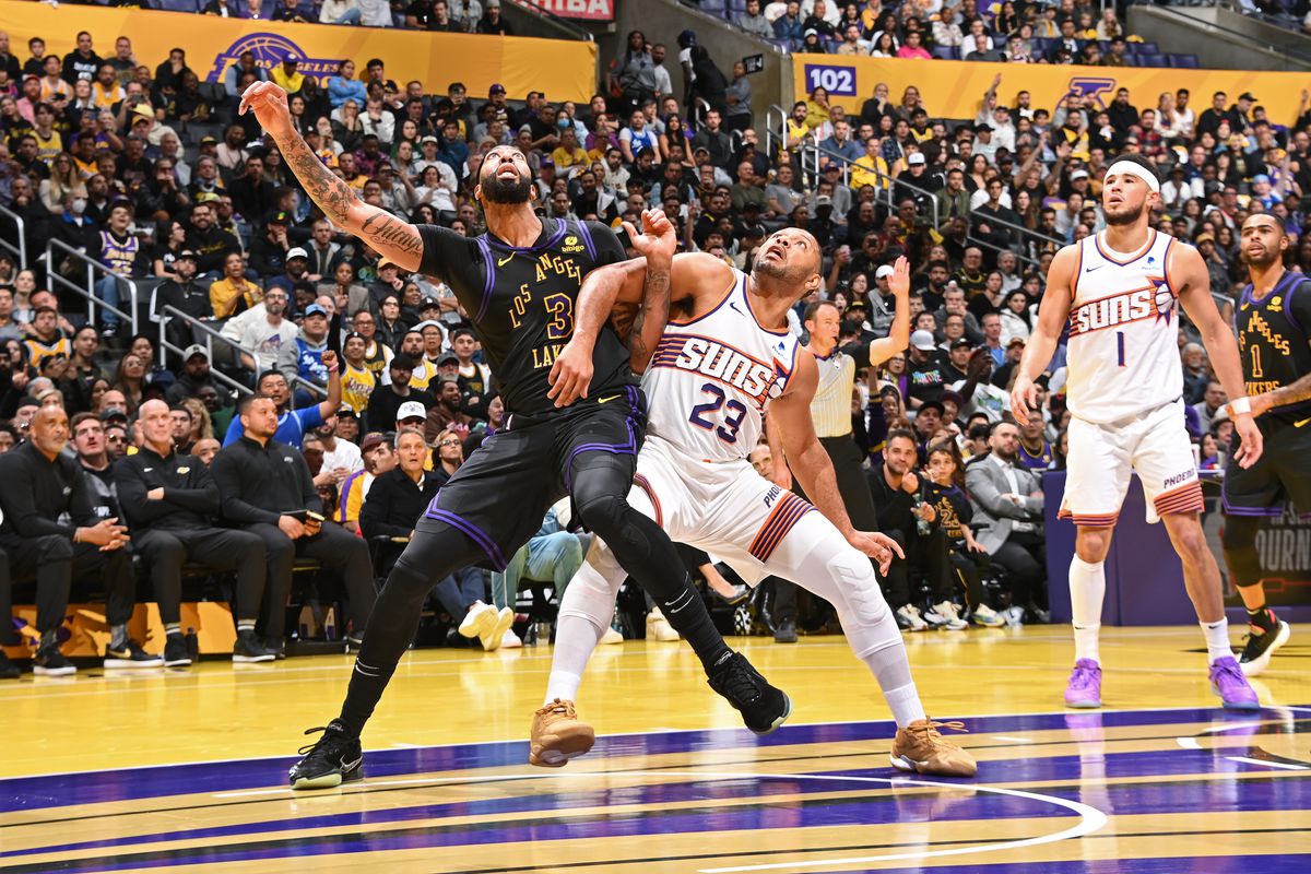 In-Season Tournament - Phoenix Suns v Los Angeles Lakers